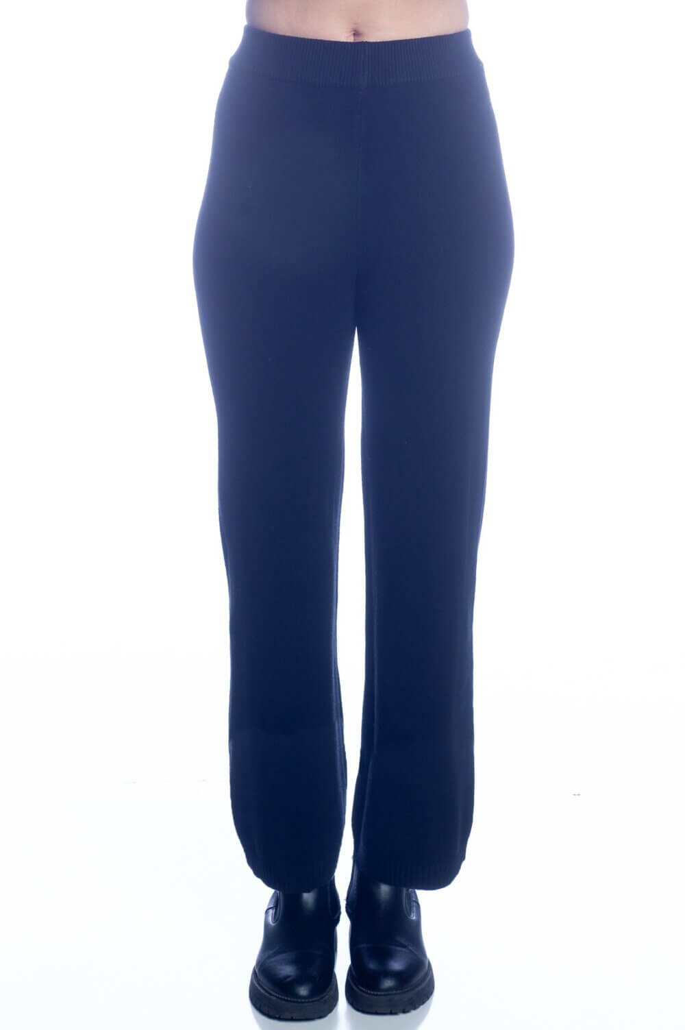 Wide Leg Pull-On Pant with Rib Waistband and Cuff - Image 2