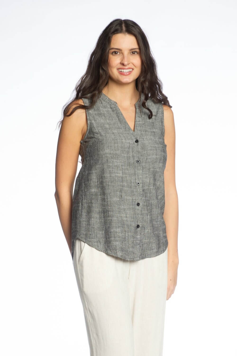 Sleeveless V-Neck Button Front Blouse. - Image 7