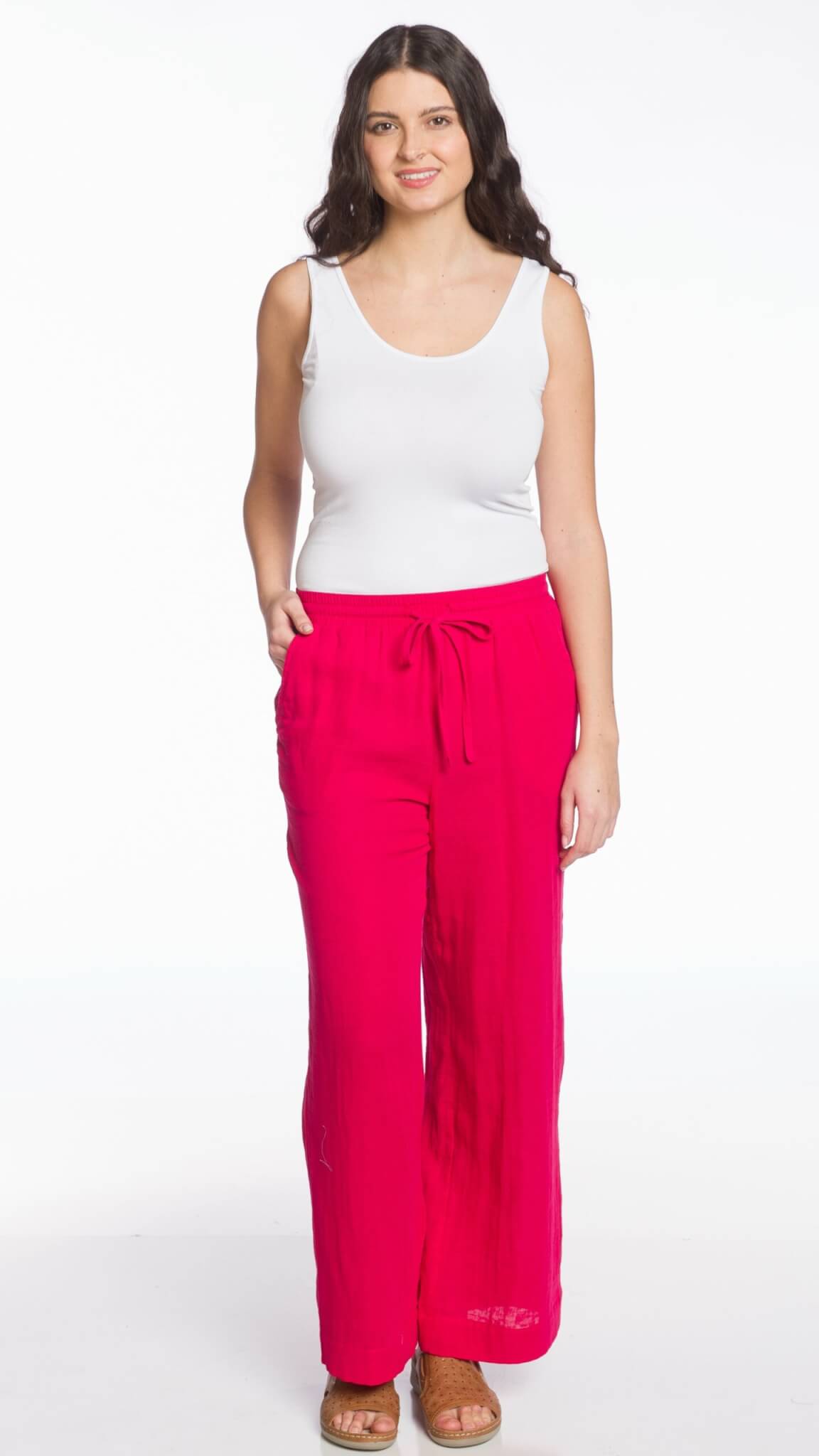 DKR & CO., Pants & Jumpsuits, Dkr Co Plus Size 6 Tan Lightweight Utility  Capri Pant