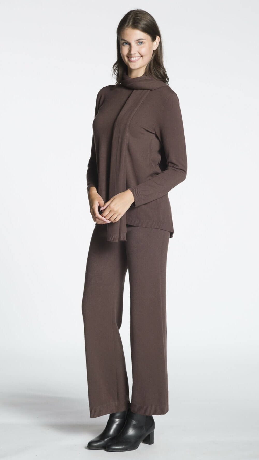 Wide Leg Pull-On Pant with Rib Waistband and Cuff
