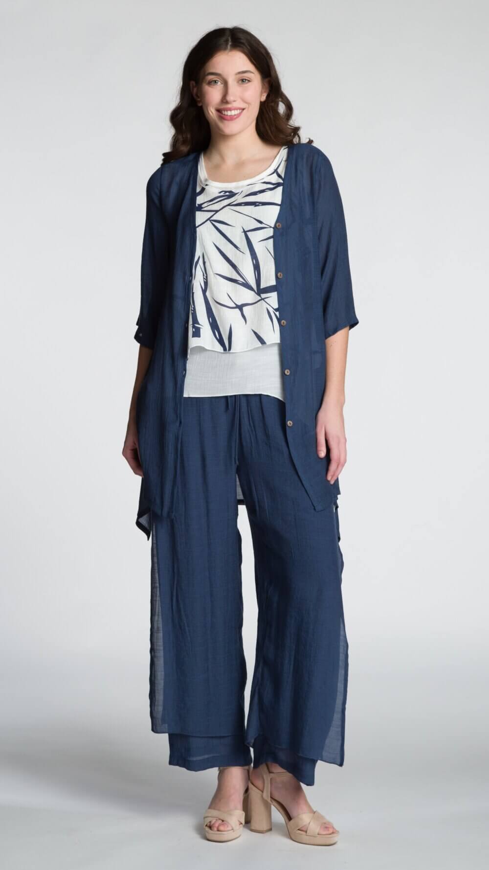 3/4 Sleeve V-Neck Button Front Cardigan with Asymmetrical Hemline - Image 4