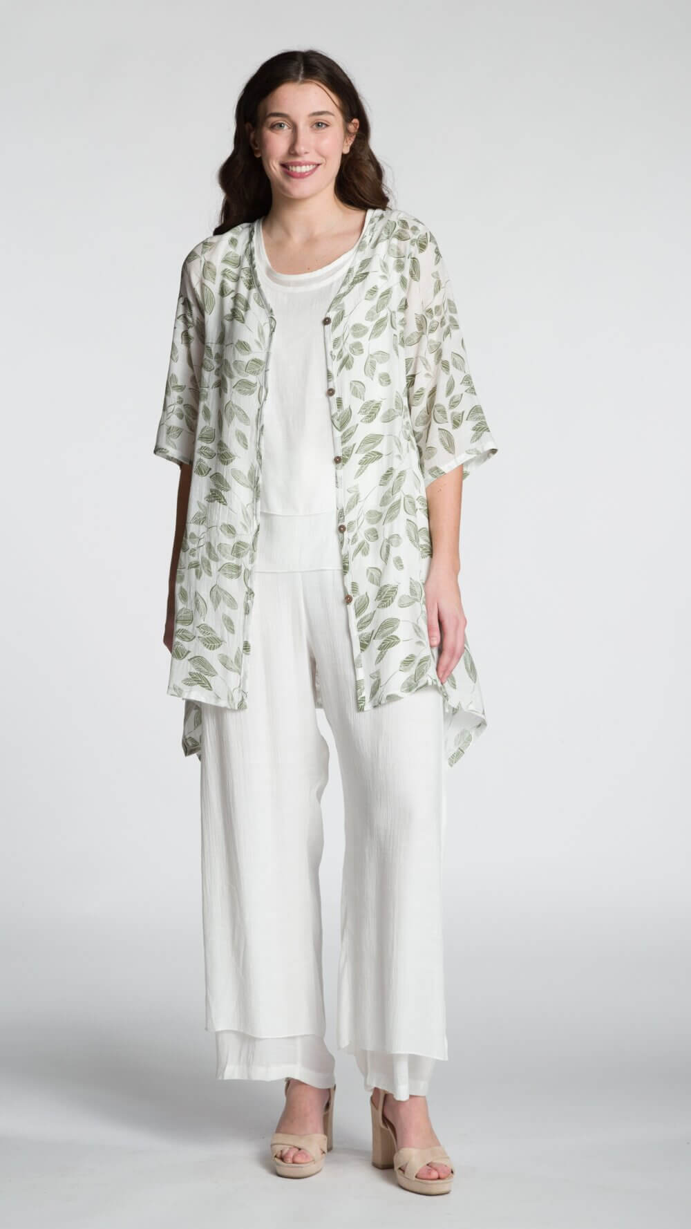 Printed 3/4 Sleeve V-Neck Button Front Cardigan with Asymmetrical Hemline - Image 3