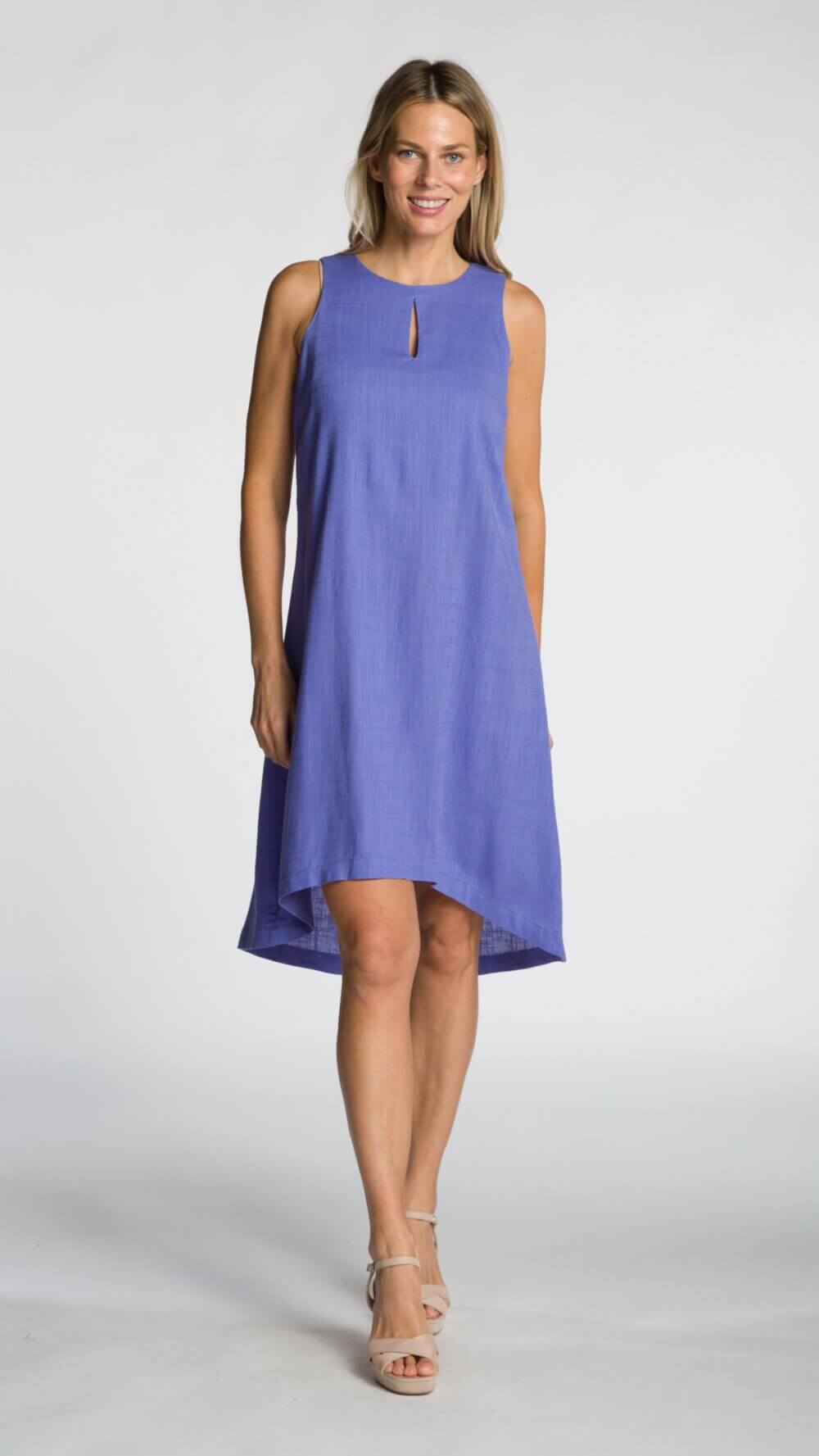 Sleeveless Crew Neck Midi Dress with Keyhole Neckline and High-Low Hem Design - Image 3